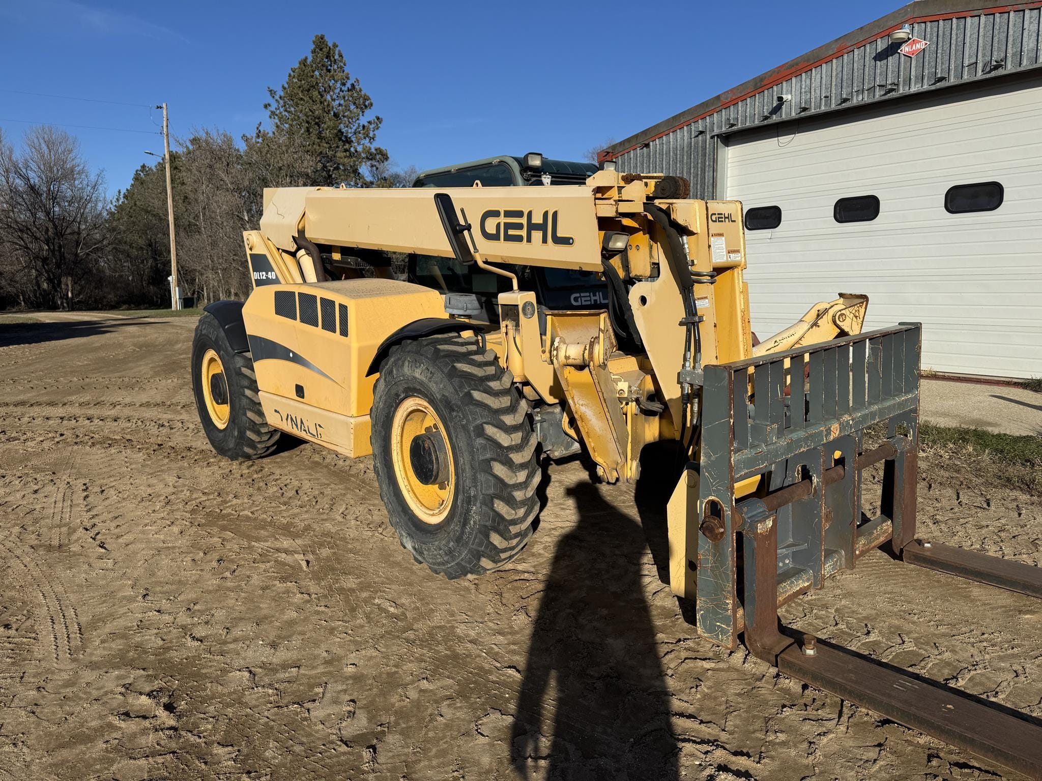 2010 Gehl DL12H40 Equipment Image0