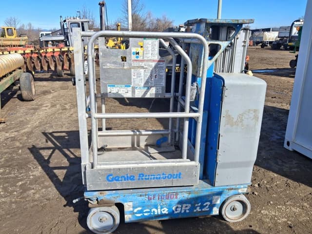 Image of Genie GR12 equipment image 1
