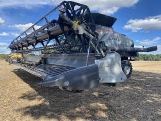 Image of Gleaner 9250 equipment image 2