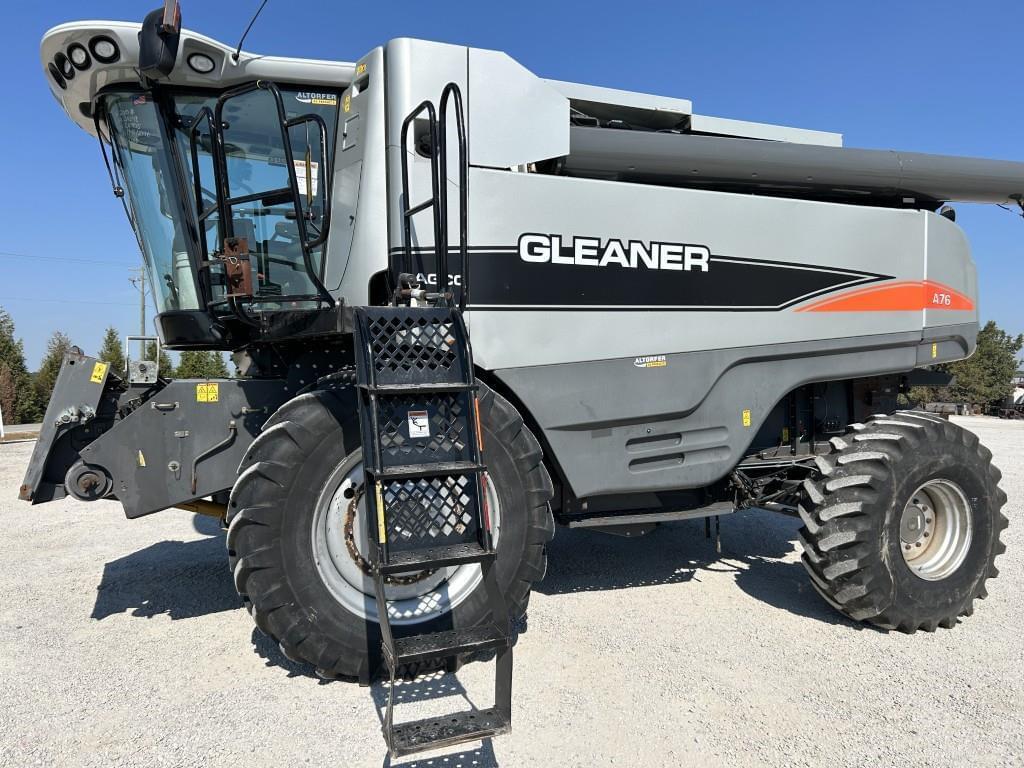 Image of Gleaner A76 Primary image