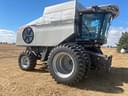 2010 GLEANER R66 Image