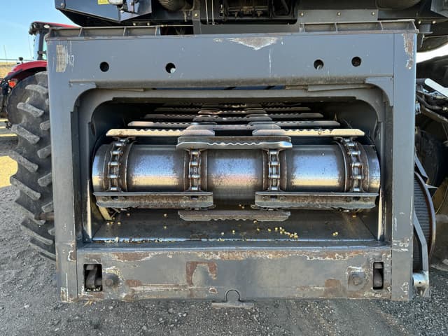 Image of Gleaner R66 equipment image 3