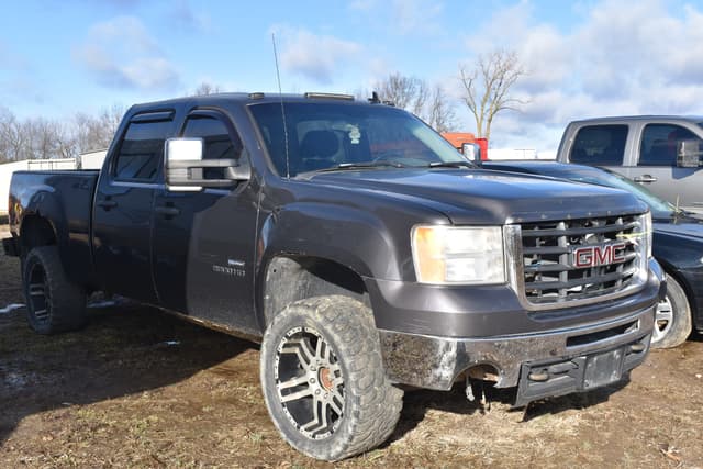 Image of GMC 2500 equipment image 2