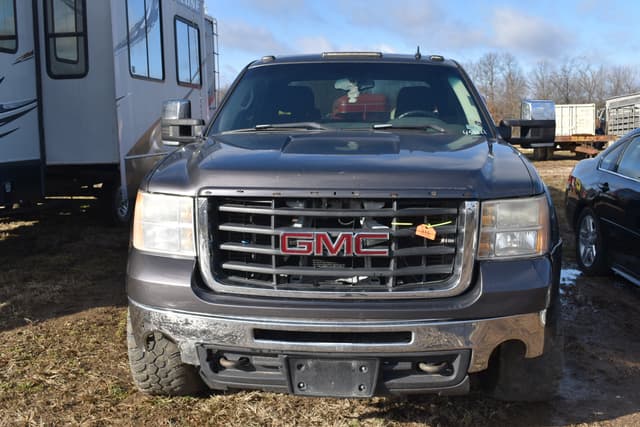 Image of GMC 2500 equipment image 1