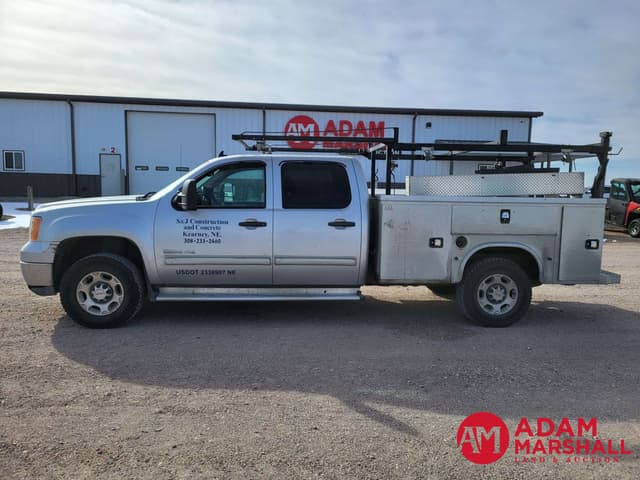 Image of GMC 2500HD equipment image 4