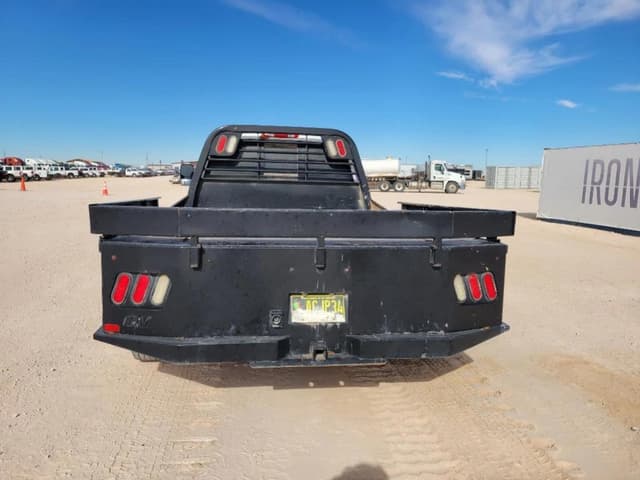 Image of GMC 3500 equipment image 3