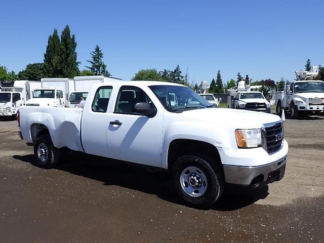 Image of GMC 2500HD equipment image 1
