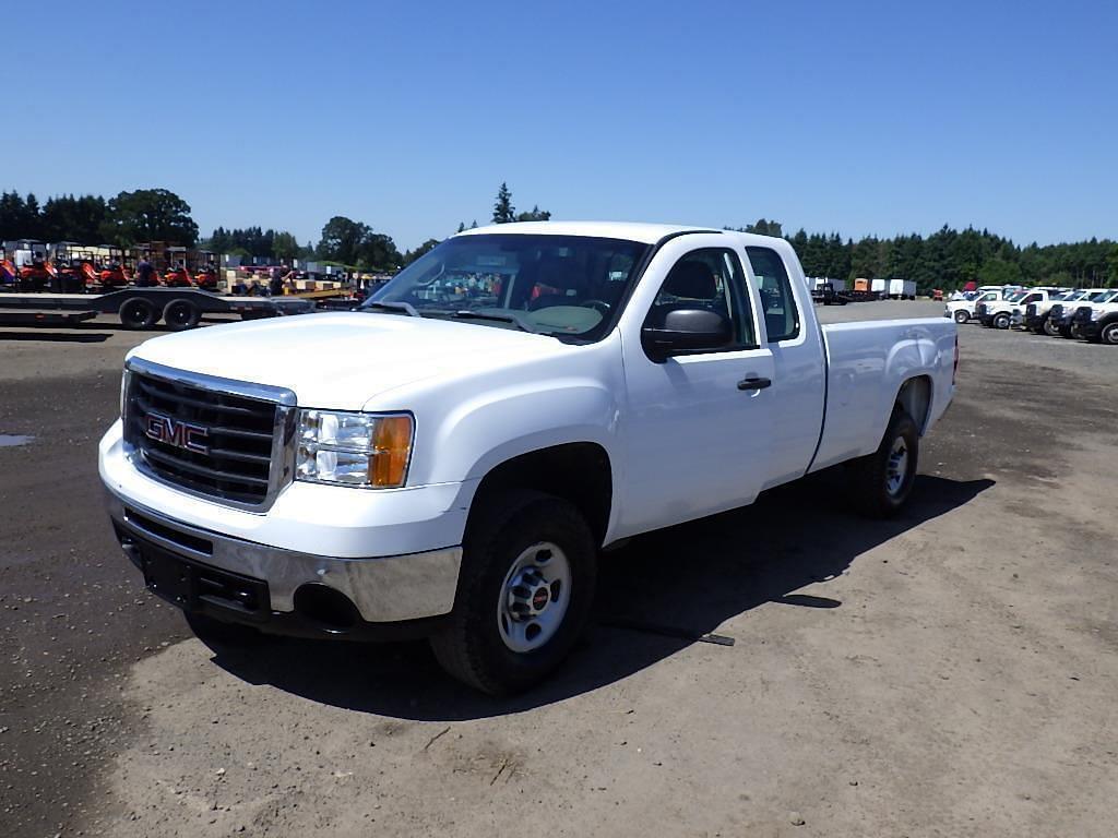 Image of GMC 2500HD Primary image