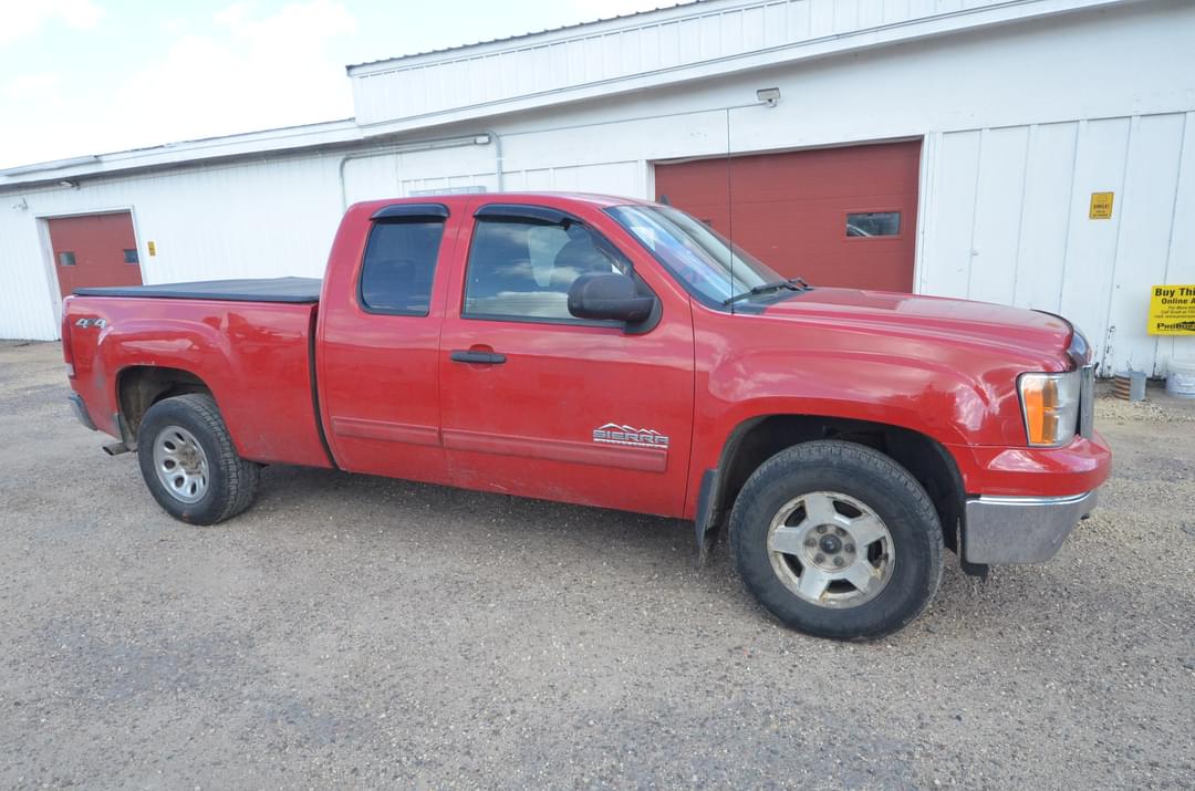 Image of GMC Sierra Primary image