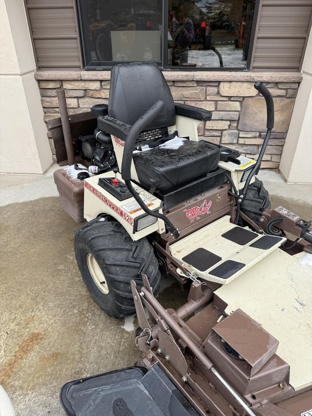 Image of Grasshopper 620T2 equipment image 2