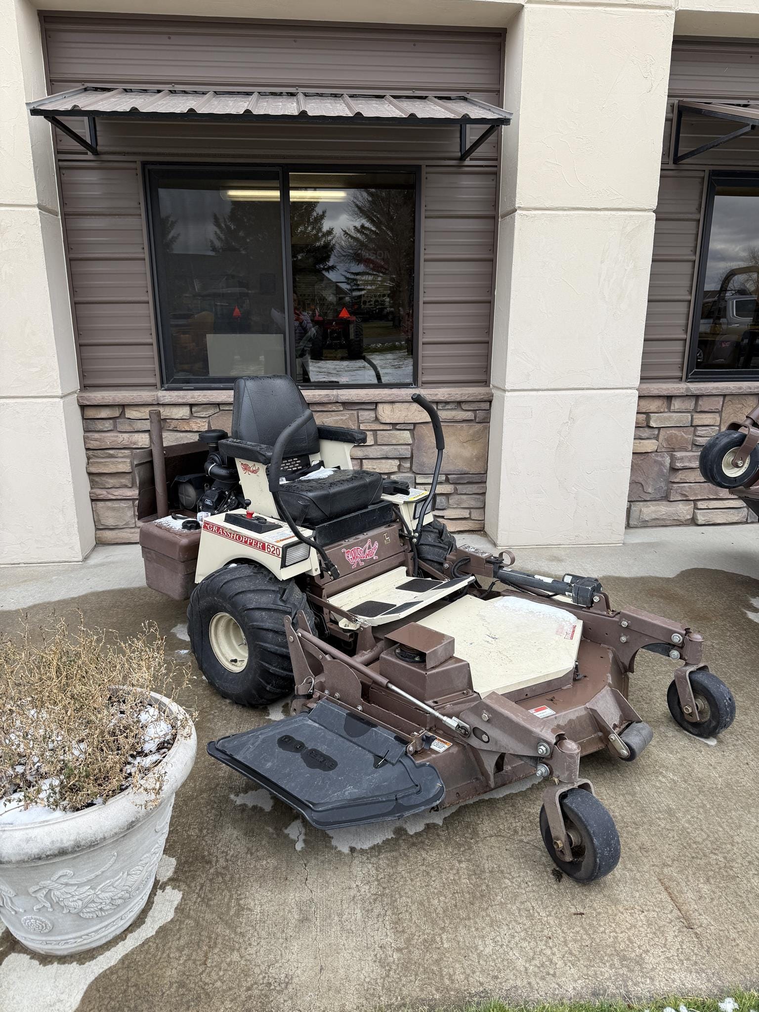 2010 Grasshopper 620T2 Equipment Image0