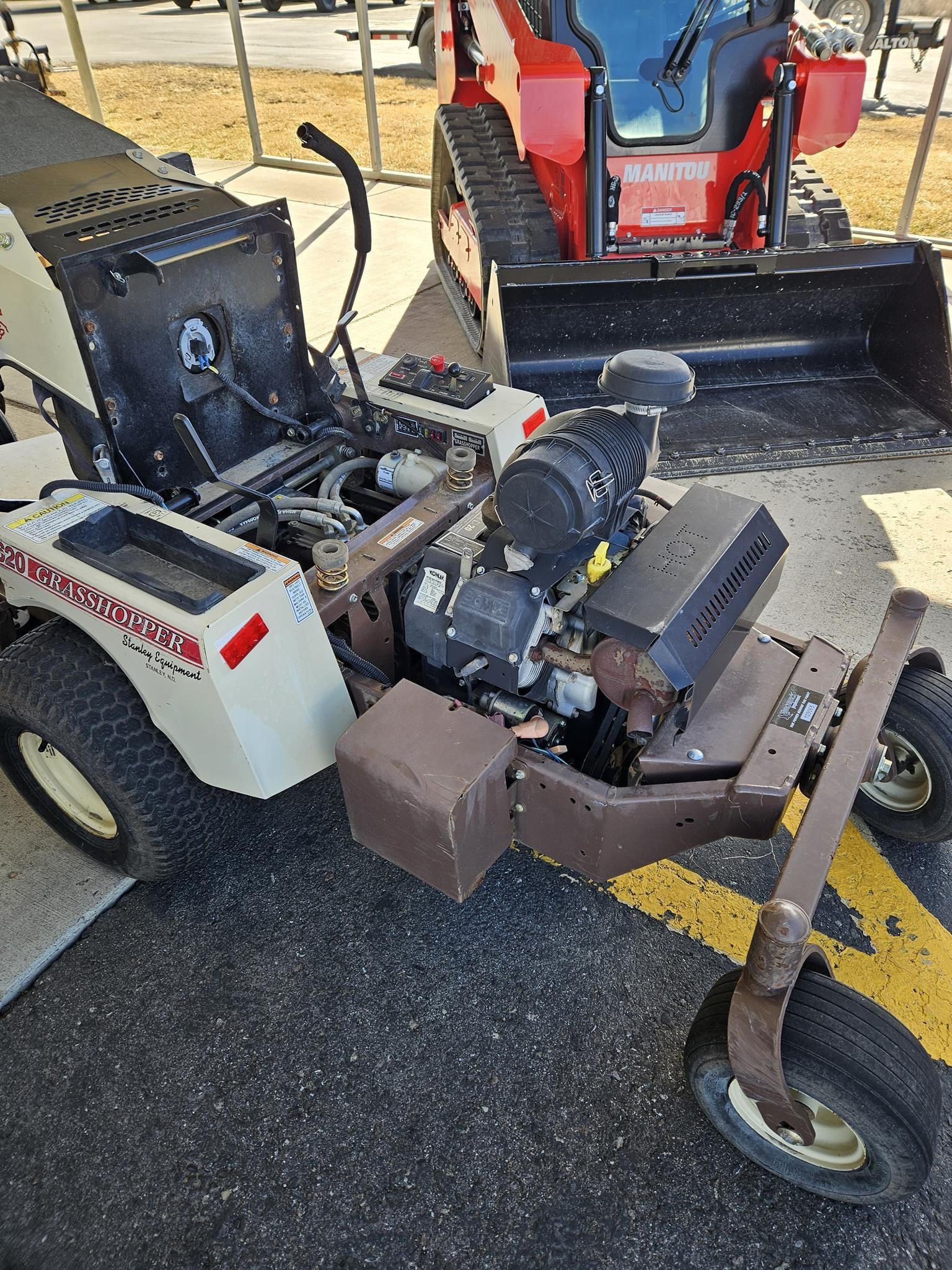 2010 Grasshopper 620T2 Equipment Image0