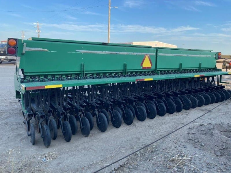 2010 Great Plains 2000 Equipment Image0