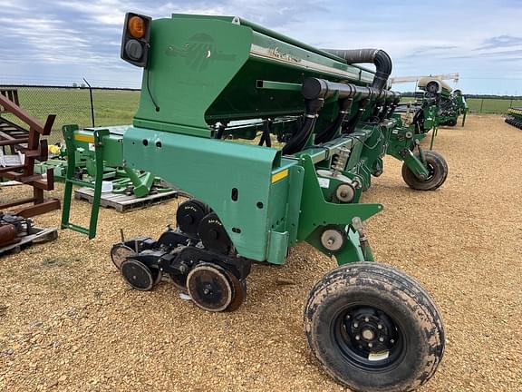 Image of Great Plains 2025A equipment image 4