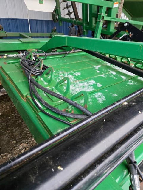 Image of Great Plains 2400TC equipment image 2