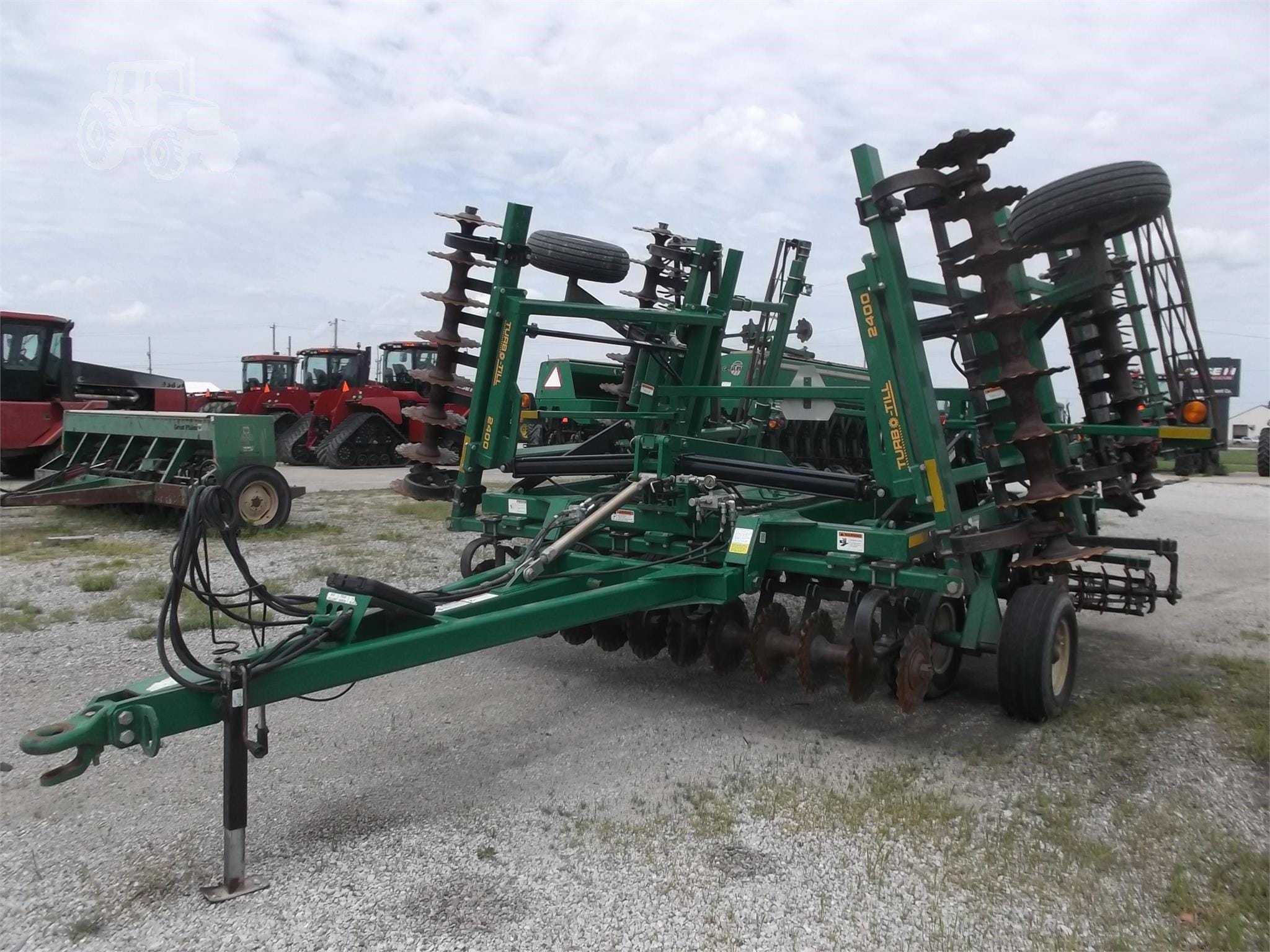 2010 Great Plains 2400TT Equipment Image0