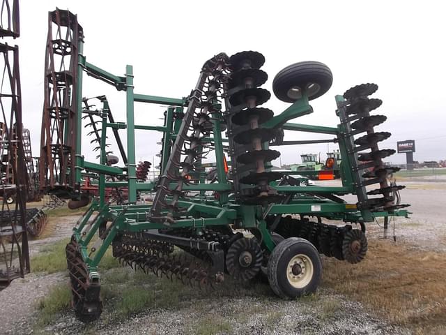 Image of Great Plains 2400TT equipment image 4