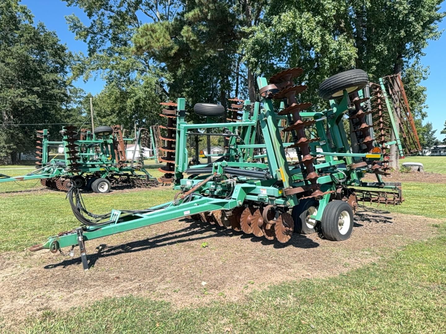 2010 Great Plains 2400TT Equipment Image0