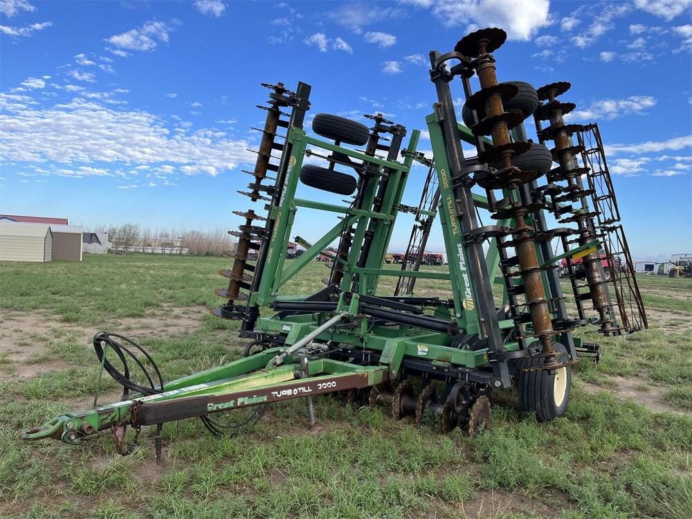 2010 Great Plains 3000TT Equipment Image0
