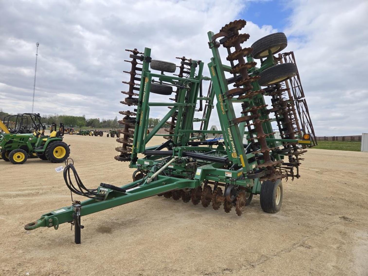 2010 Great Plains 3000TT Equipment Image0