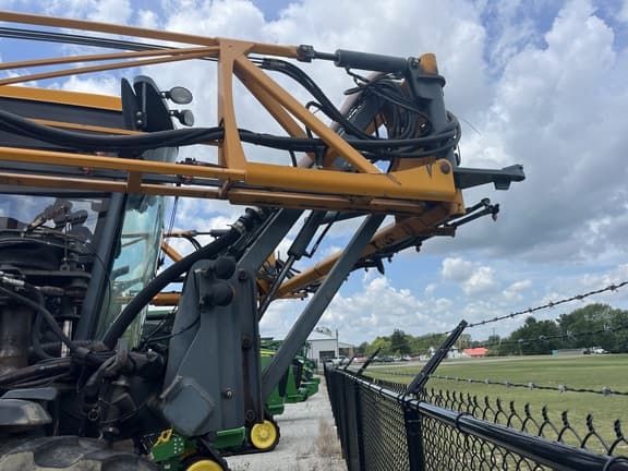 Image of Hagie STS10 equipment image 4