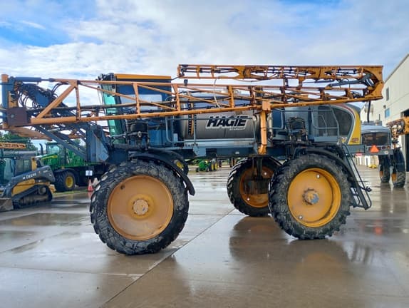 Image of Hagie STS10 equipment image 3