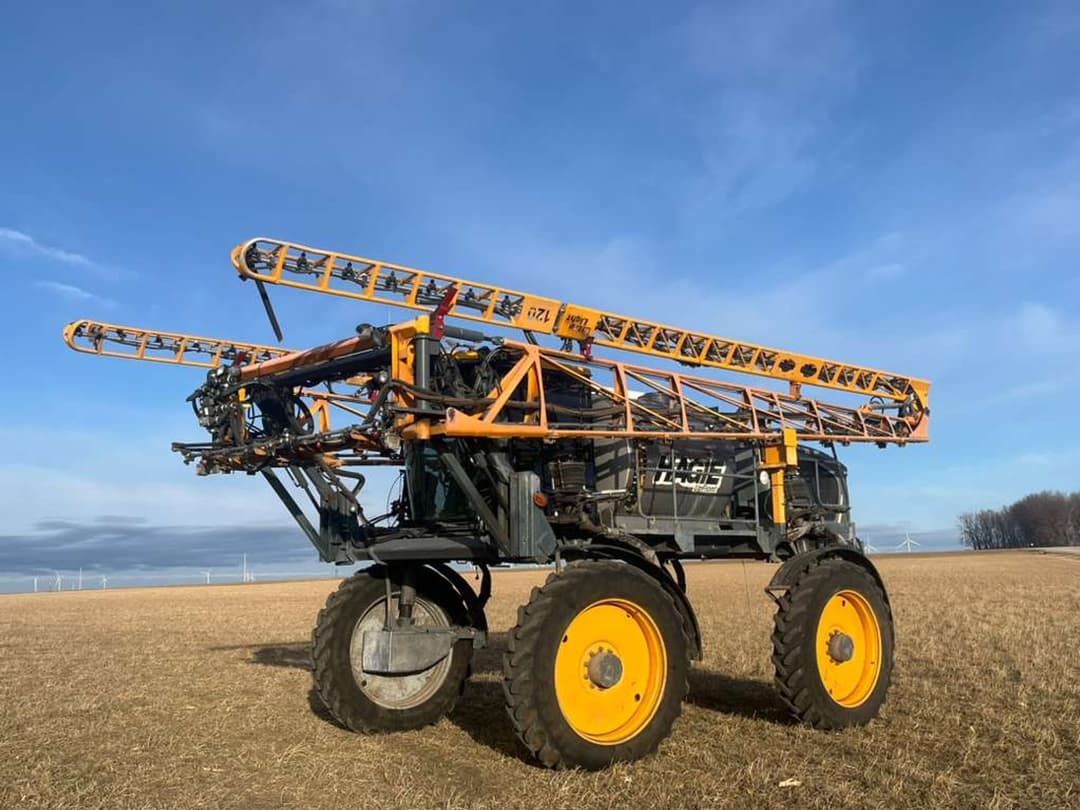 Image of Hagie STS12 Primary image