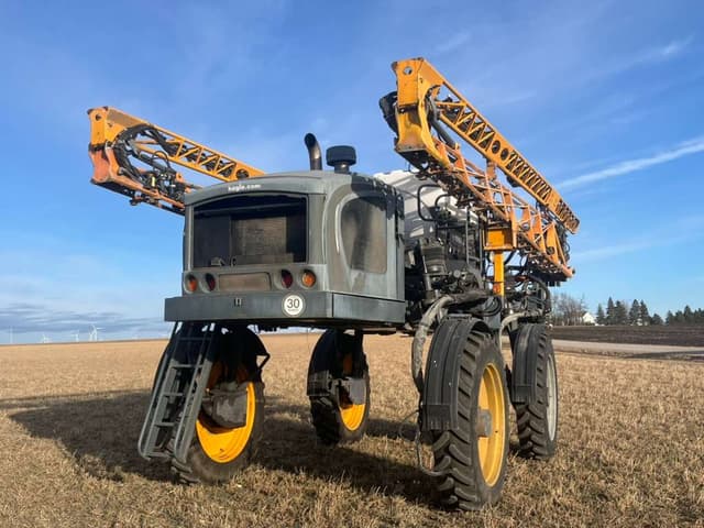 Image of Hagie STS12 equipment image 4