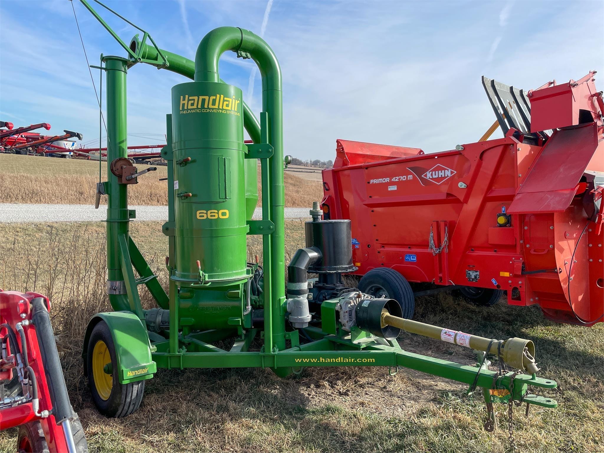 2010 Handlair 660 Equipment Image0
