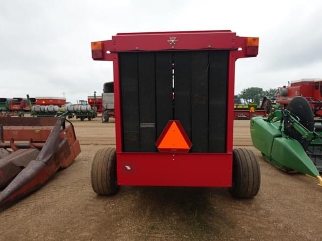Image of Massey Ferguson 1745 equipment image 4