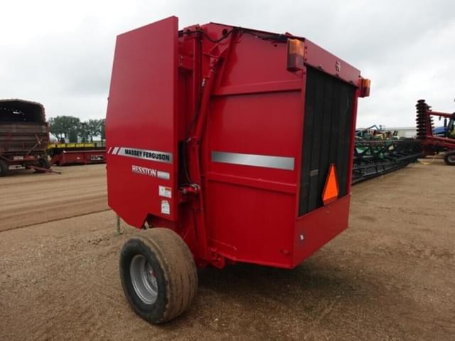 Image of Massey Ferguson 1745 equipment image 3