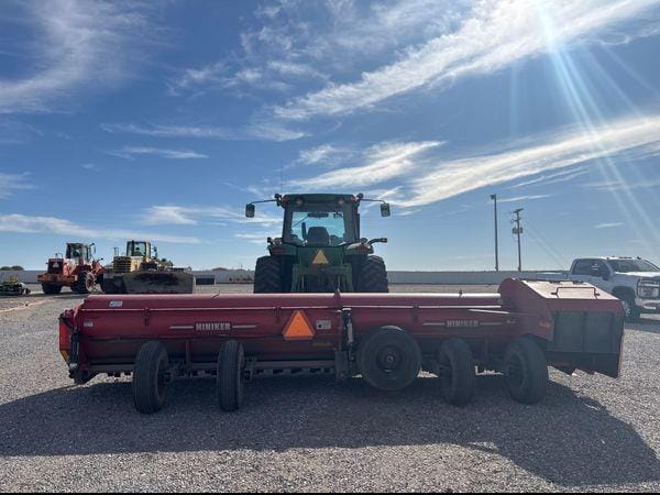 2010 Hiniker 5620 Equipment Image0