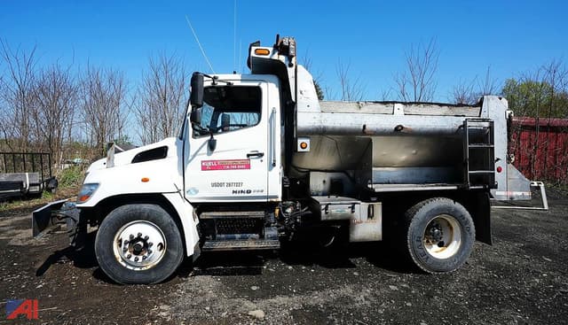 Image of Hino 338 equipment image 2