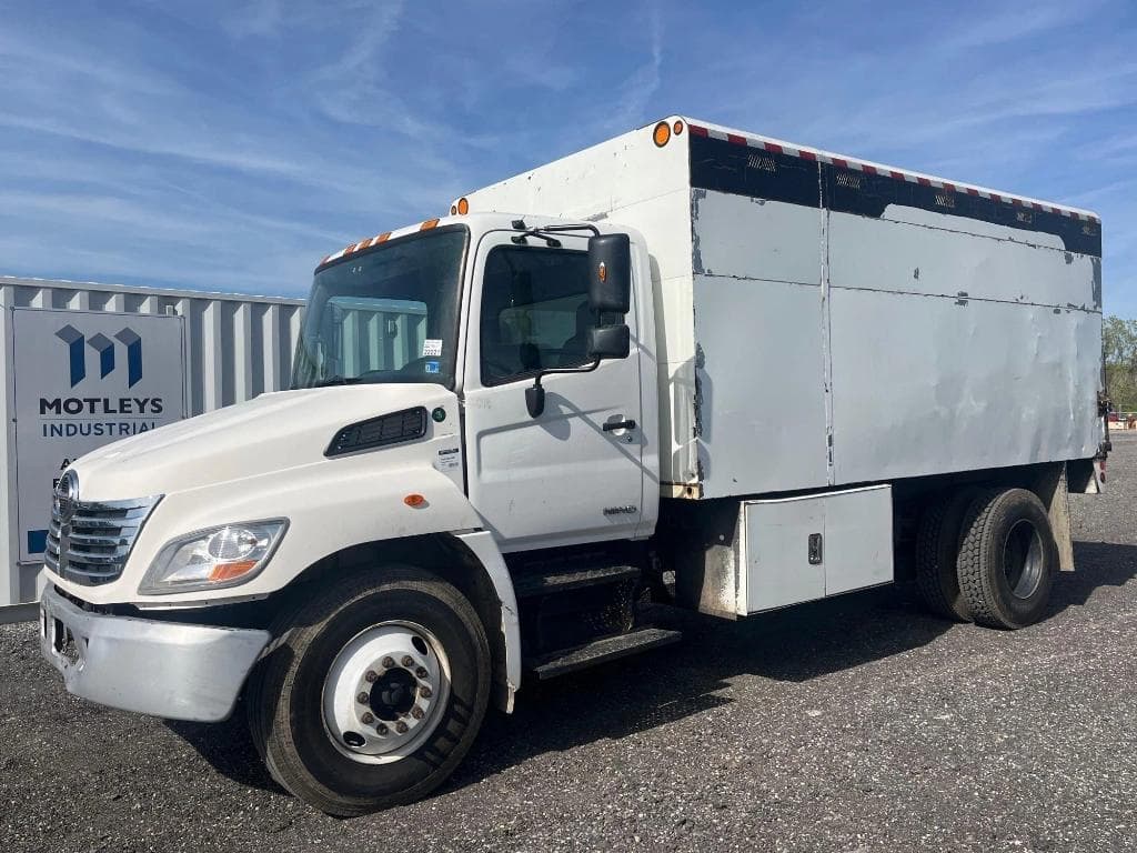 Image of Hino 338 Primary image