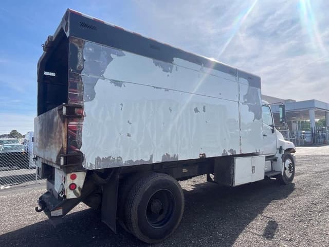 Image of Hino 338 equipment image 4