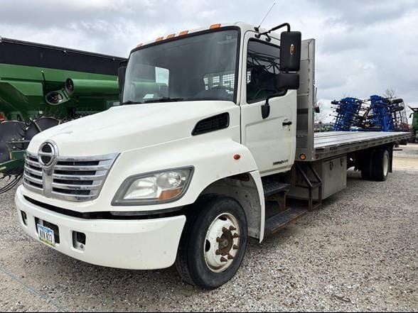 2010 Hino 258 Equipment Image0