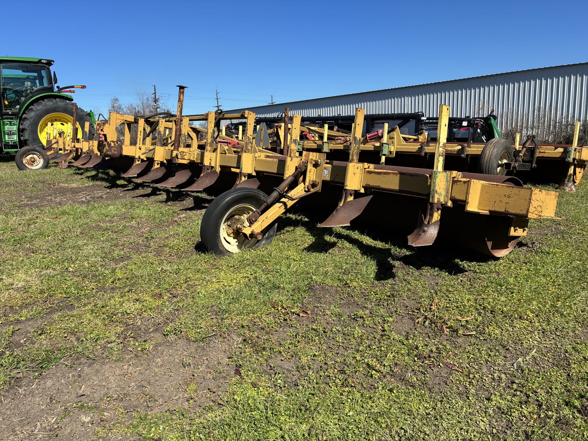 2010 Holly Undetermined Equipment Image0