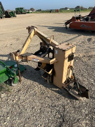 2010 Hurricane 3PT20 Equipment Image0