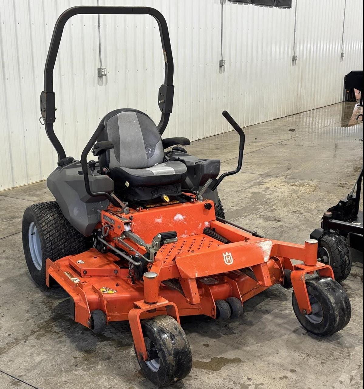 2010 Husqvarna PZ6029FX Equipment Image0