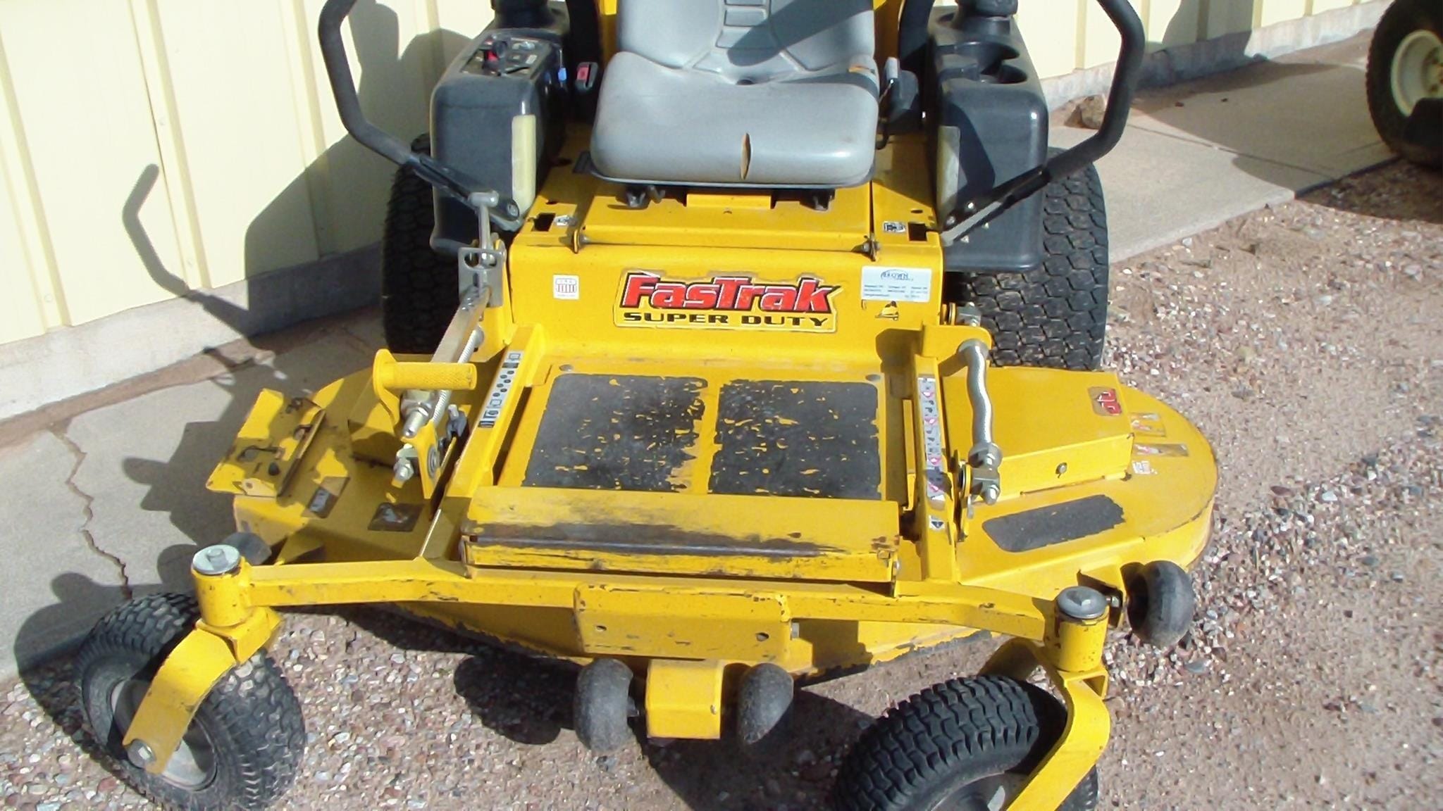 2010 Hustler FasTrak Equipment Image0