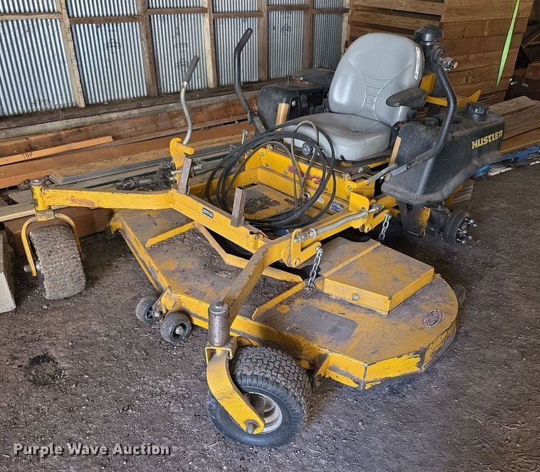 2010 Hustler Super Z Equipment Image0