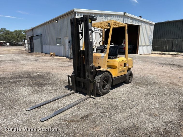 2010 Hyster H50XM Equipment Image0