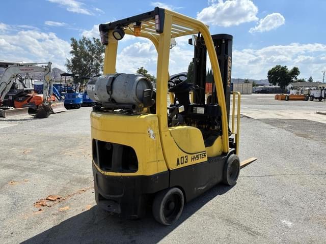 Image of Hyster S40FTS equipment image 2