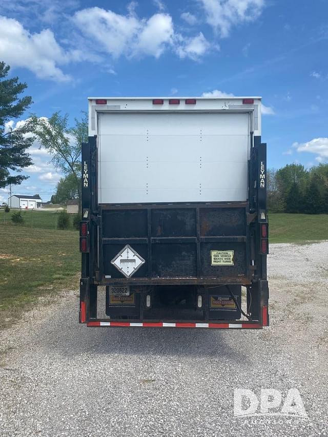 Image of International  Transtar 8600 equipment image 3