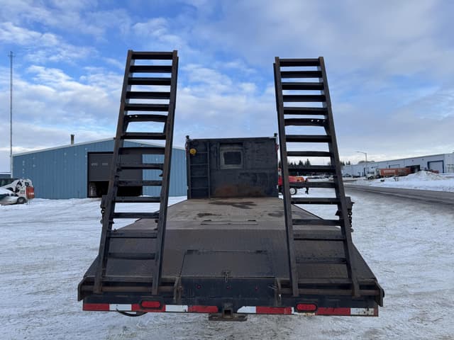 Image of International 4400 equipment image 4