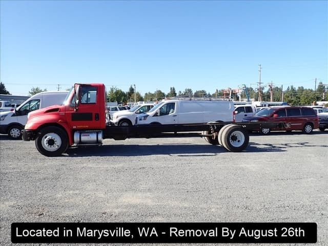 Image of International 4300 equipment image 3
