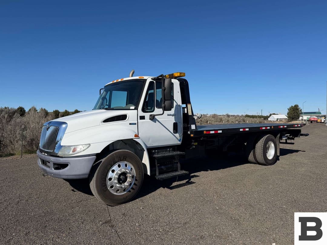 Image of International 4400 Primary image