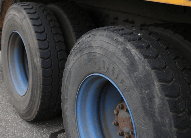 Image of International 7400 equipment image 4