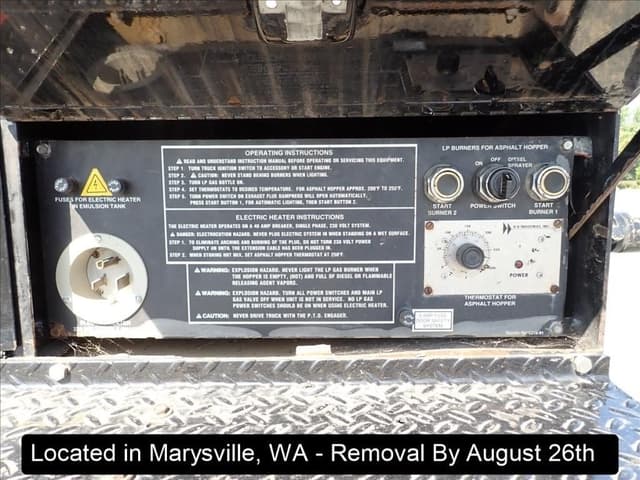 Image of International 7400 equipment image 1