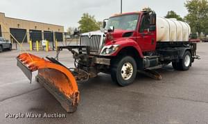 2010 International 7400 Image